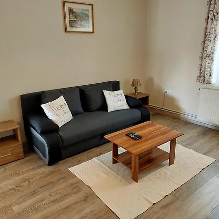 Διαμέρισμα Orgona Apartman- Es Nyaralohaz Balatongyörök