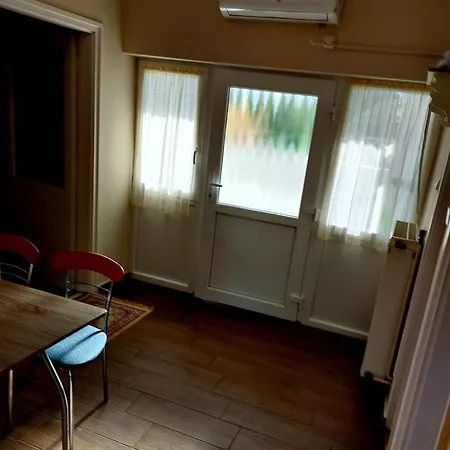 Διαμέρισμα Orgona Apartman- Es Nyaralohaz Balatongyörök